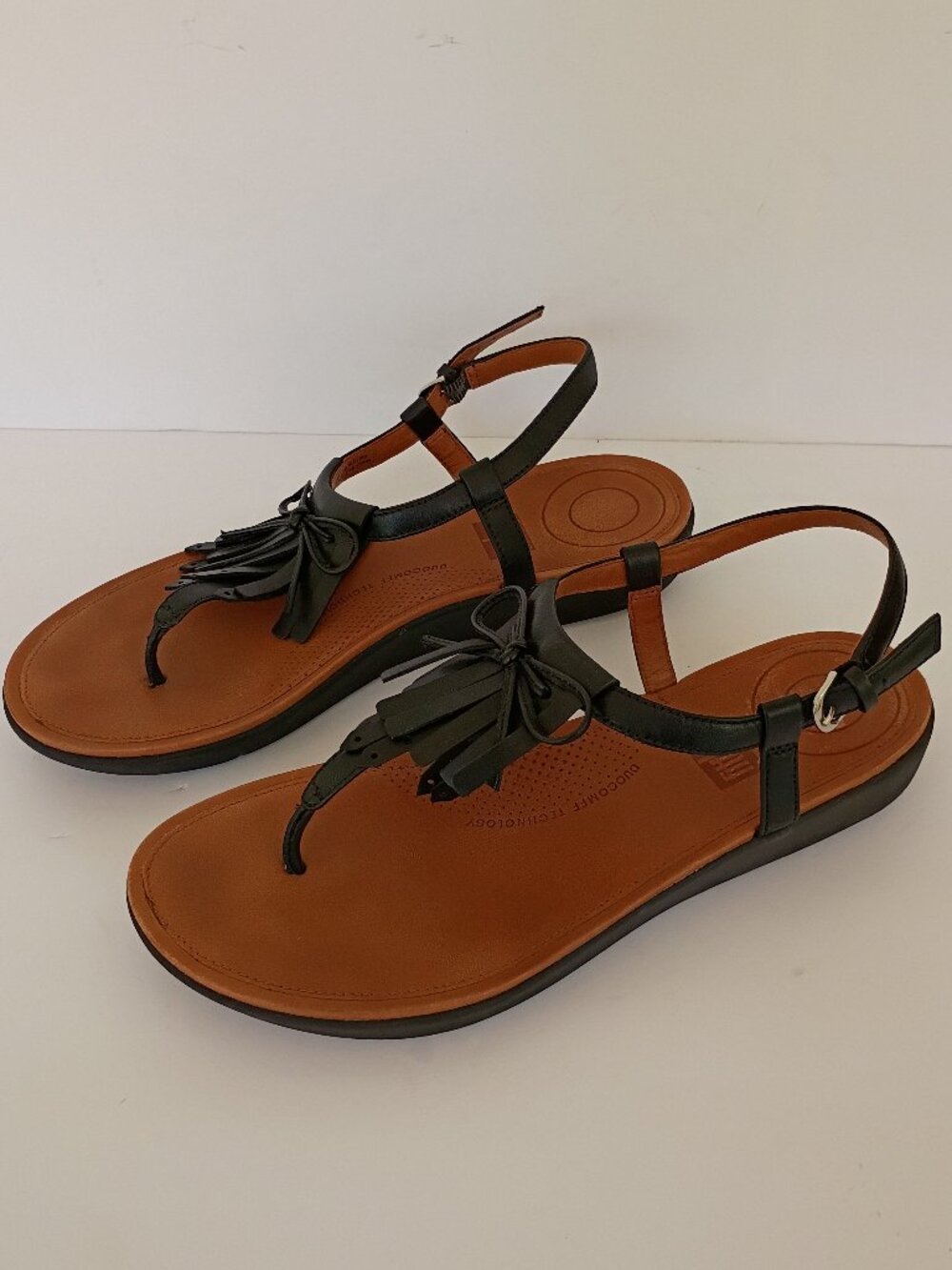 FitFlop Tia Fringe Black Sandal Leather Fit Flop Size 8